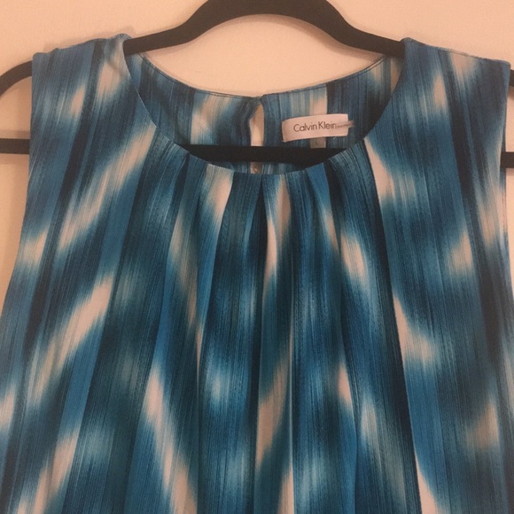 💙 blue/white Calvin Klein sleeveless blouse (L) - Picture 3 of 7